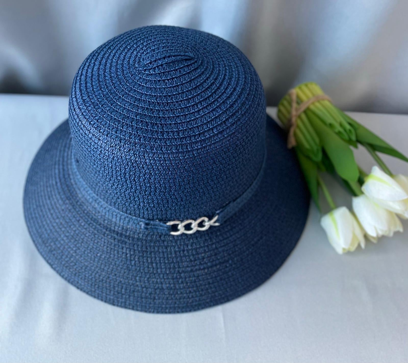 Sombrero elegante azul