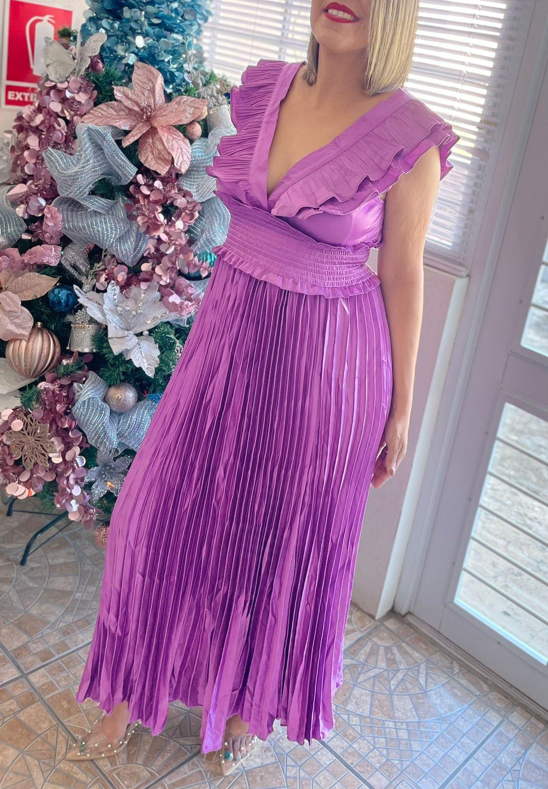 Traje con tabletas violeta