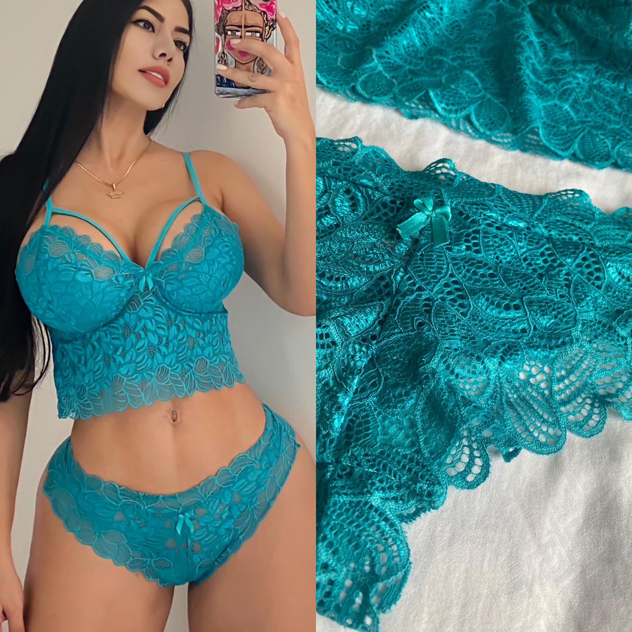 Set de lencería violeta