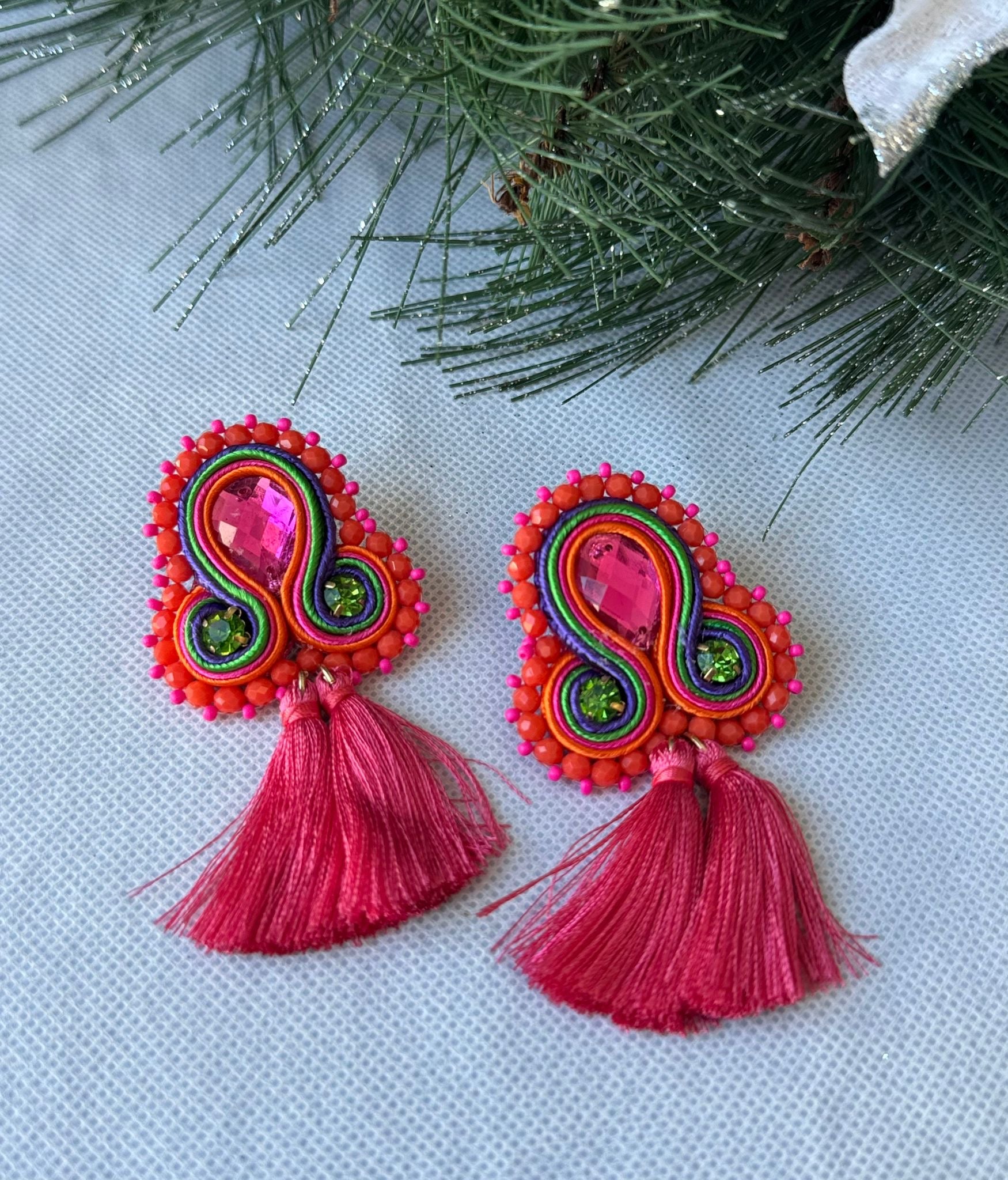 Aretes Made in Colombia