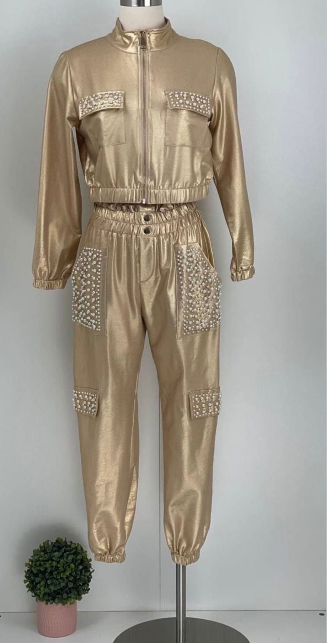 Conjunto de pantalón color Dorado Metálico